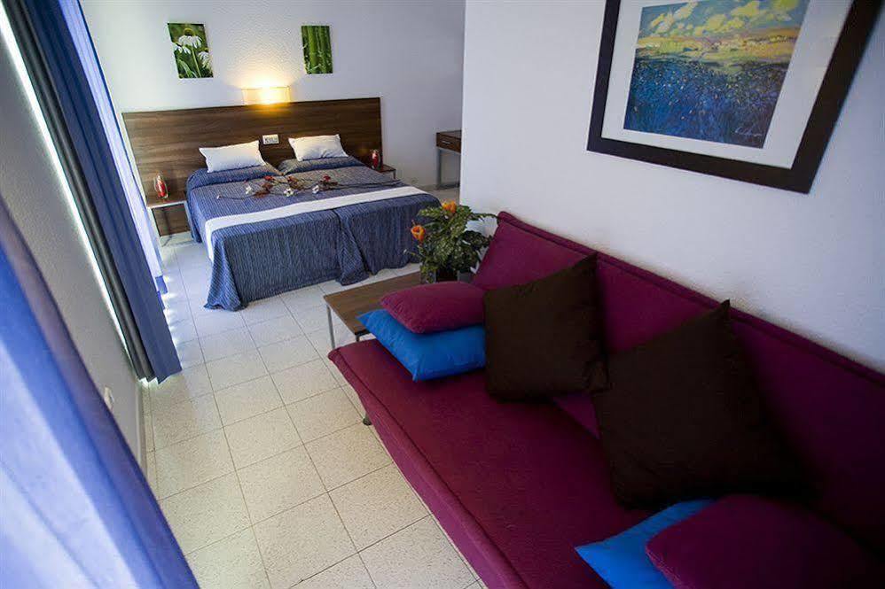 อเลเกรีย ปิเนดา สแปลช Hotel Costa Brava ภายนอก รูปภาพ