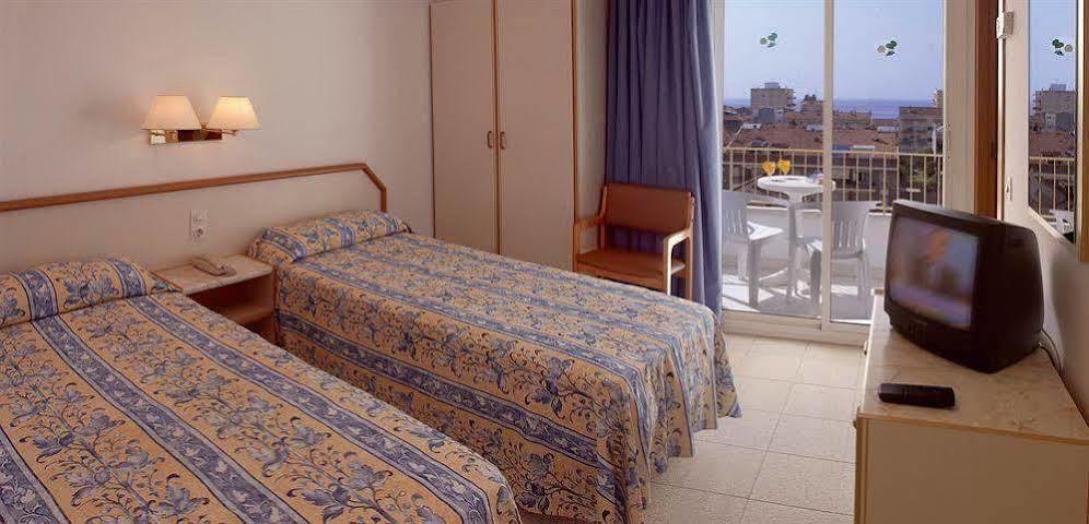 อเลเกรีย ปิเนดา สแปลช Hotel Costa Brava ภายนอก รูปภาพ