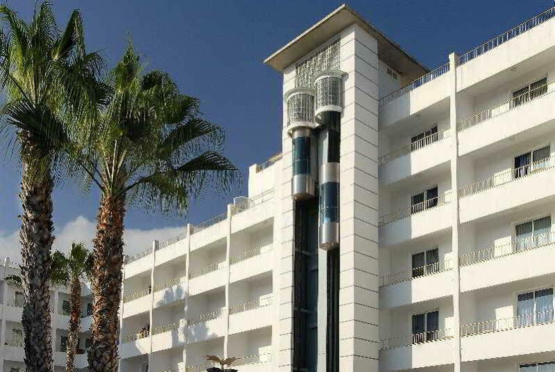 อเลเกรีย ปิเนดา สแปลช Hotel Costa Brava ภายนอก รูปภาพ