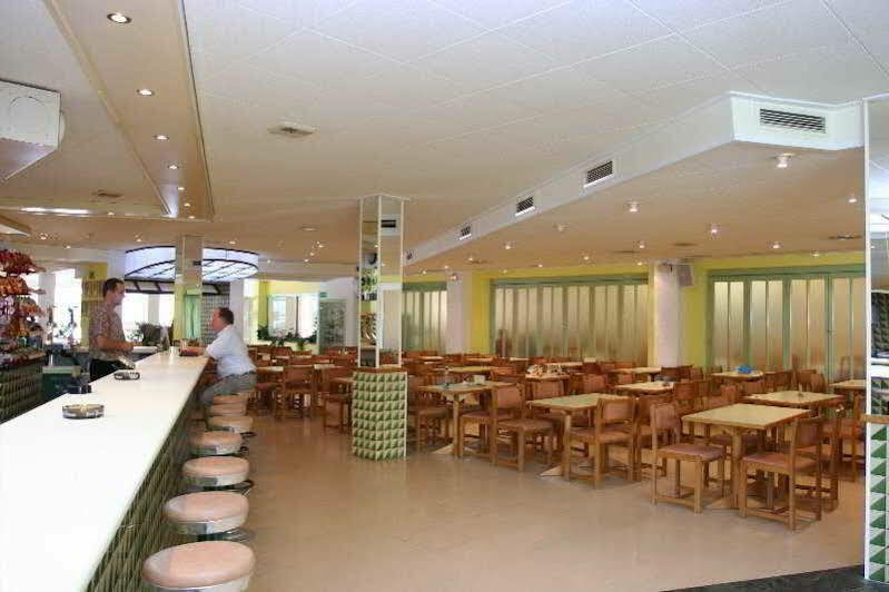 อเลเกรีย ปิเนดา สแปลช Hotel Costa Brava ภายนอก รูปภาพ